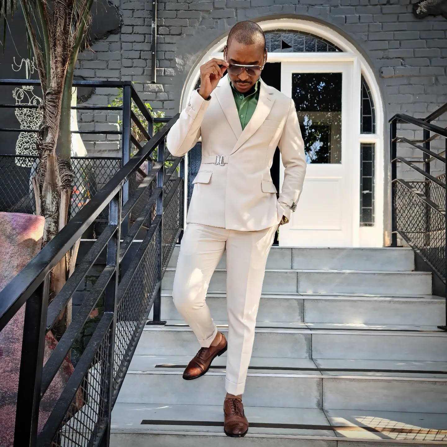 Off White Two Pieces Notch Lapel Prom Suits with Buckle