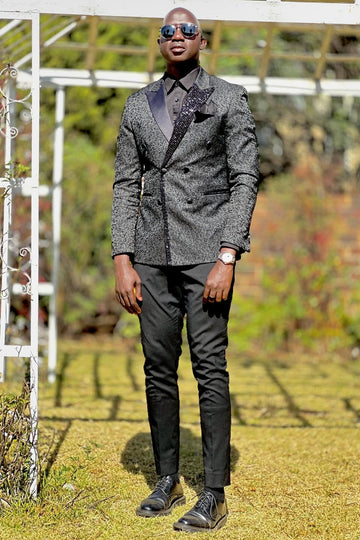 Shiny Black Jacquard Double Breasted Crystal Prom Suits