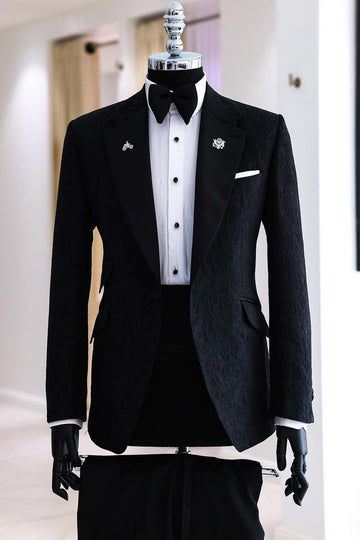 Fashionable Black Jacquard Wedding Groom Suit with 3 Flap Pockets