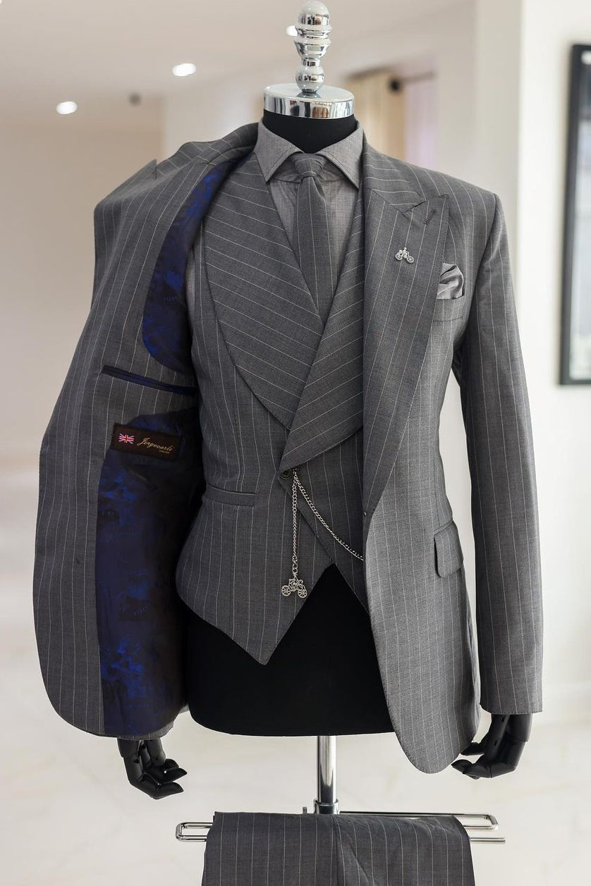 Classic 3 Piece Peaked Lapel Pinstripe Gray Men's Business Suit