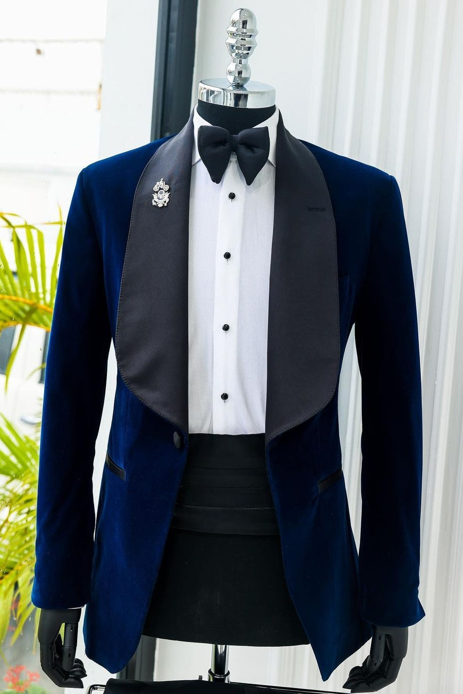 Popular Dark Blue Velvet 2 Piece Men's Wedding Suit with Wide Satin Lapel
