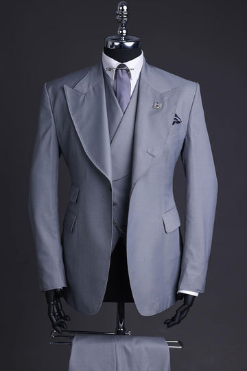 Loose-Fitting 3 Piece Gray Formal Business Suit for Men
