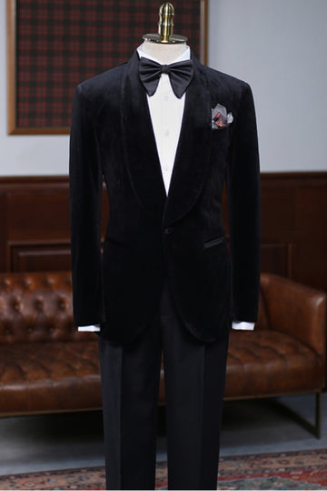 Elegant Black Velvet Shawl Lapel Wedding Suit for Groom