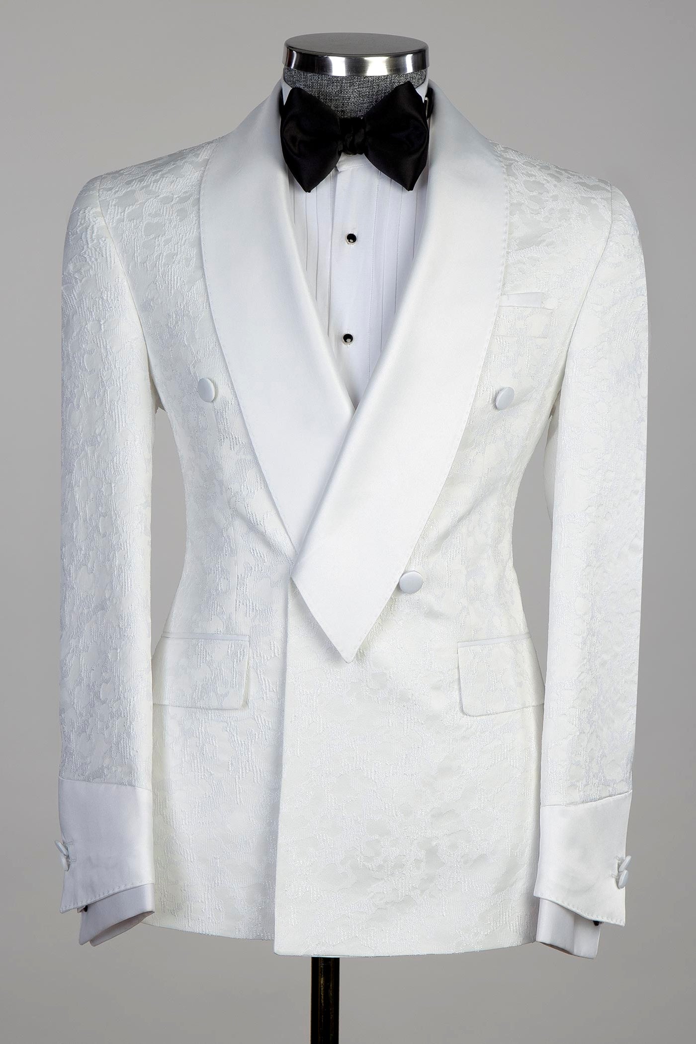 Fashion White Jacquard Shawl Lapel Wedding Groom Suits with Belt