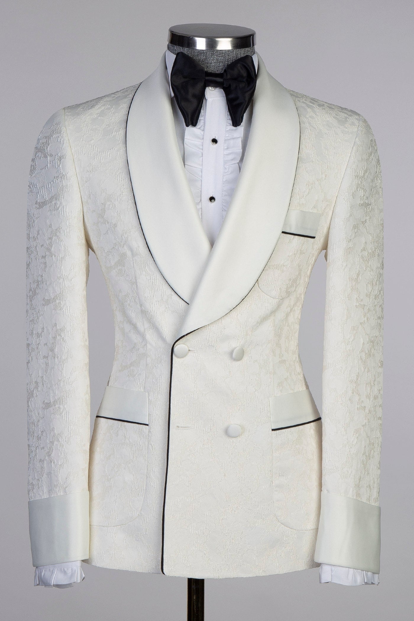 Off White Jacquard Shawl Lapel Wedding Groom Suit with Belt