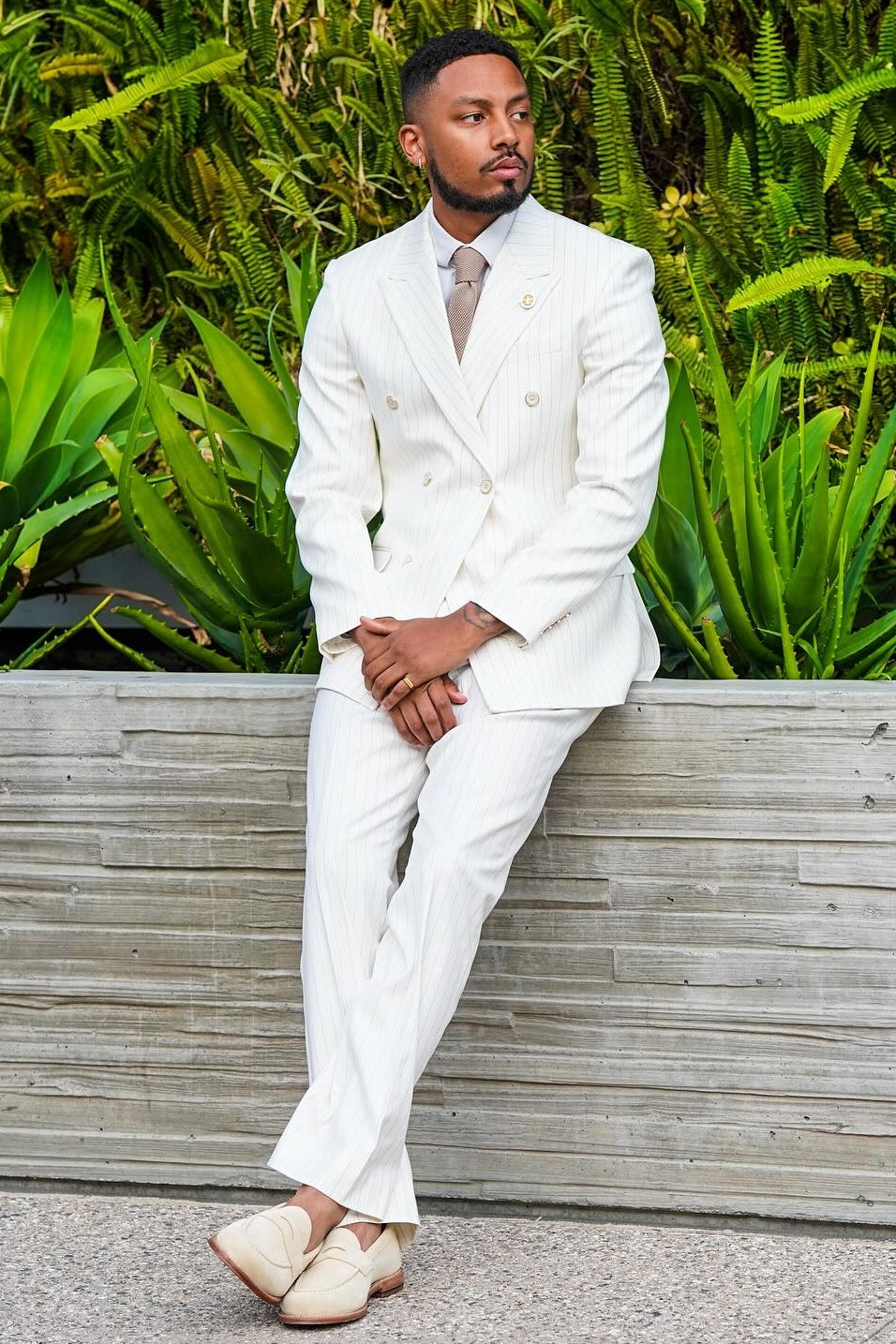 White Double Breasted Striped Bespoke Men Suit for Business