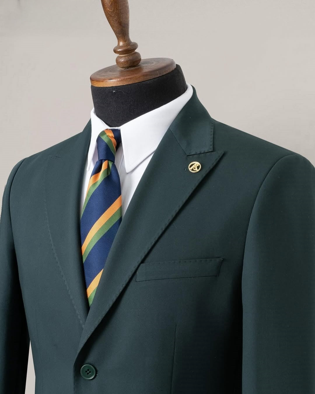 Dark Green Two Buttons Peak Lapel Men's Formal Suit