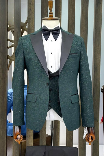 Dark Green Three Pieces Prom Suits with Silk Lapel