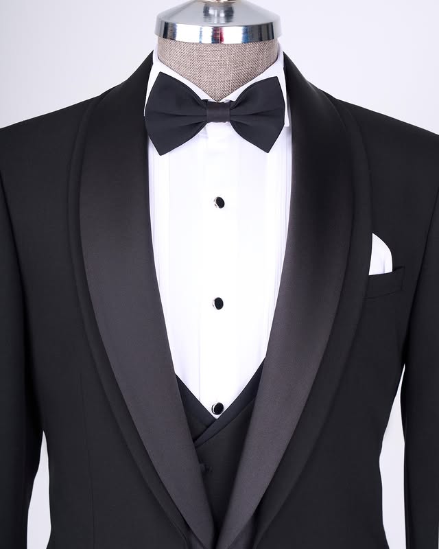 Black 3-Piece Well-Fitted Wedding Groom Suits with Silk Lapel