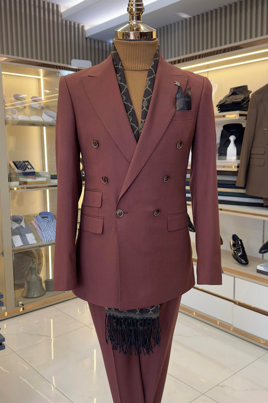Elegant Wine Red Double Breasted Peaked Lapel Formal Business Suit