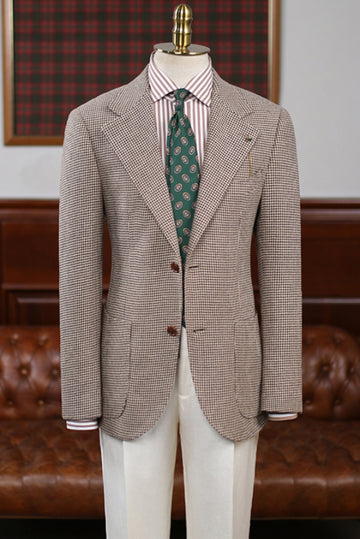 Chic Brown Houndstooth Tweed Men Suit with White Pants