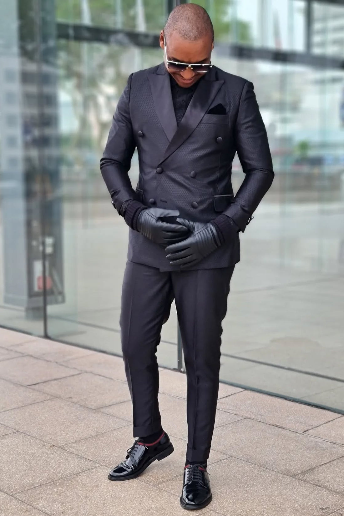 Cool Black Dot Double Breasted Bespoke Men Suits