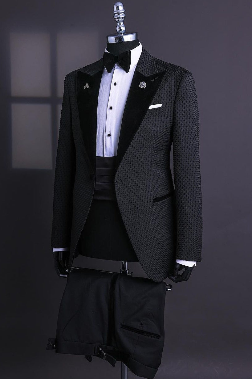 Textured Velvet Peaked Lapel Small Plaid Black Wedding Groom Suit
