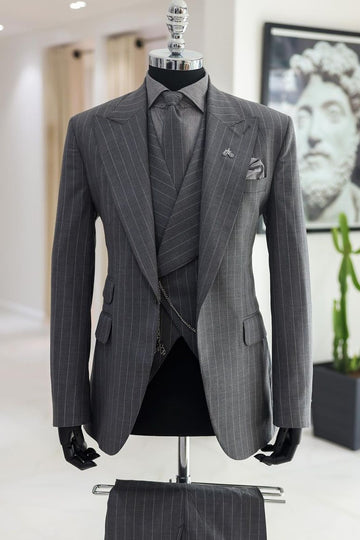 Classic 3 Piece Peaked Lapel Pinstripe Gray Men's Business Suit