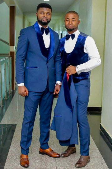 Fashion Navy Blue 3-Pieces Groomsmen Suits with Velvet Lapel