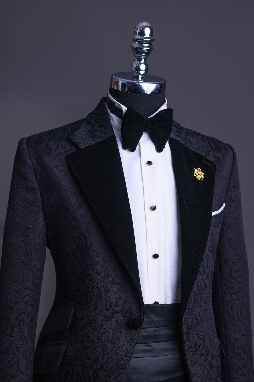 Classic Velvet Notched Lapel Black Jacquard Wedding Suit for Groom
