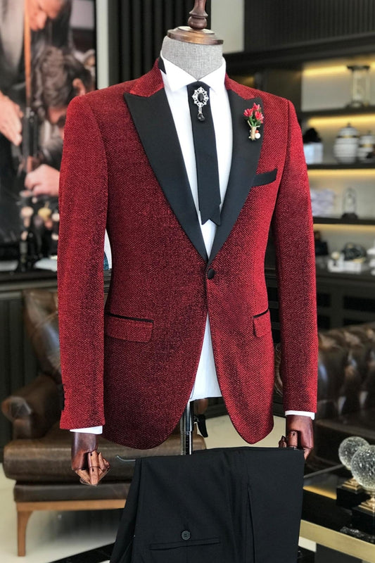 Well-fitted Black Peaked Lapel Woven Buttons Matte Red Prom Suit