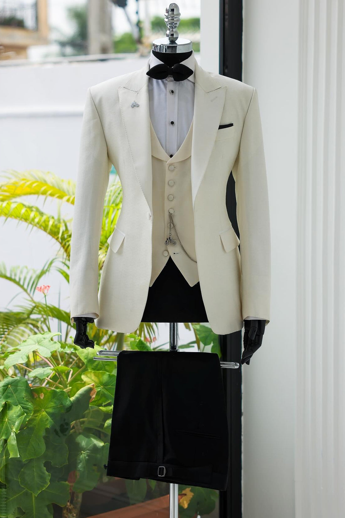 Simple 3 Piece Cream White Wedding Tuxedo Groom Suits