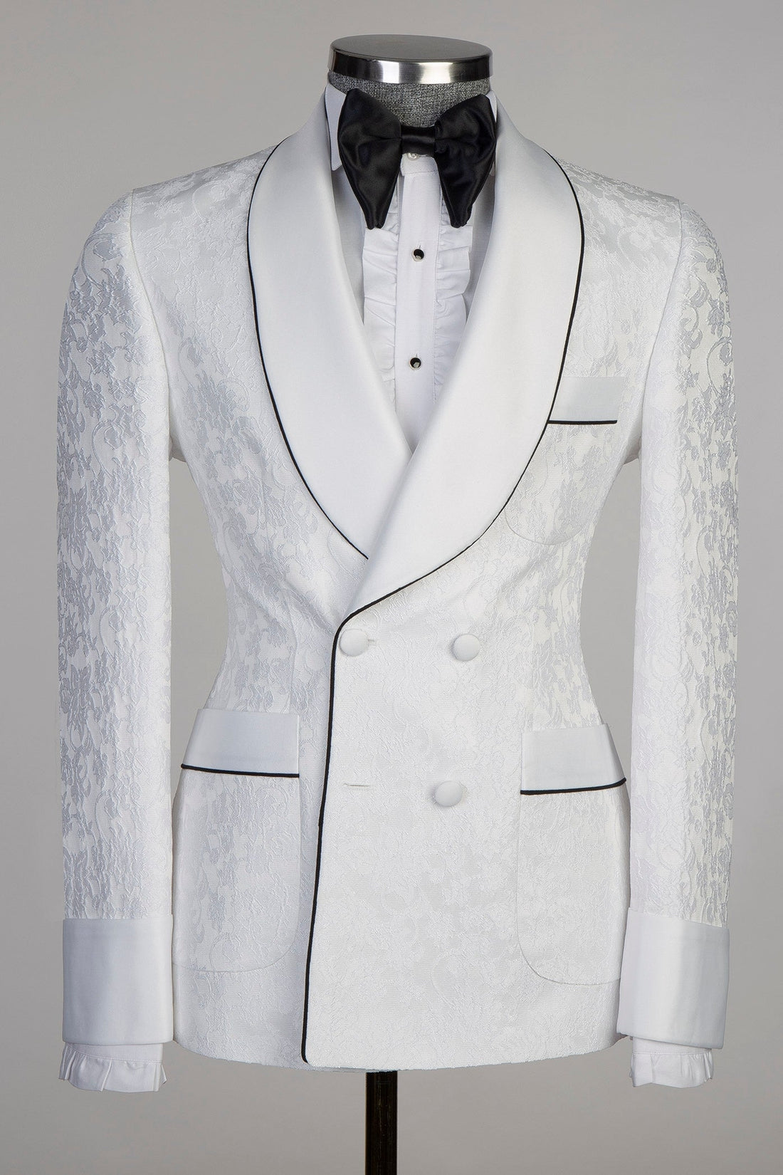 Chic White Jacquard Shawl Lapel Wedding Groom Suit with Belt