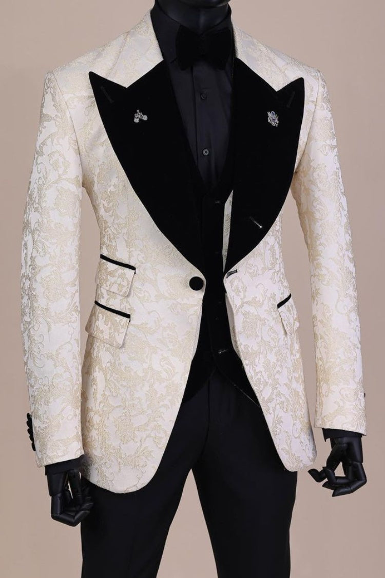 Luxurious Ivory Jacquard Wedding Tuxedo Black Velvet Lapel Prom Suit
