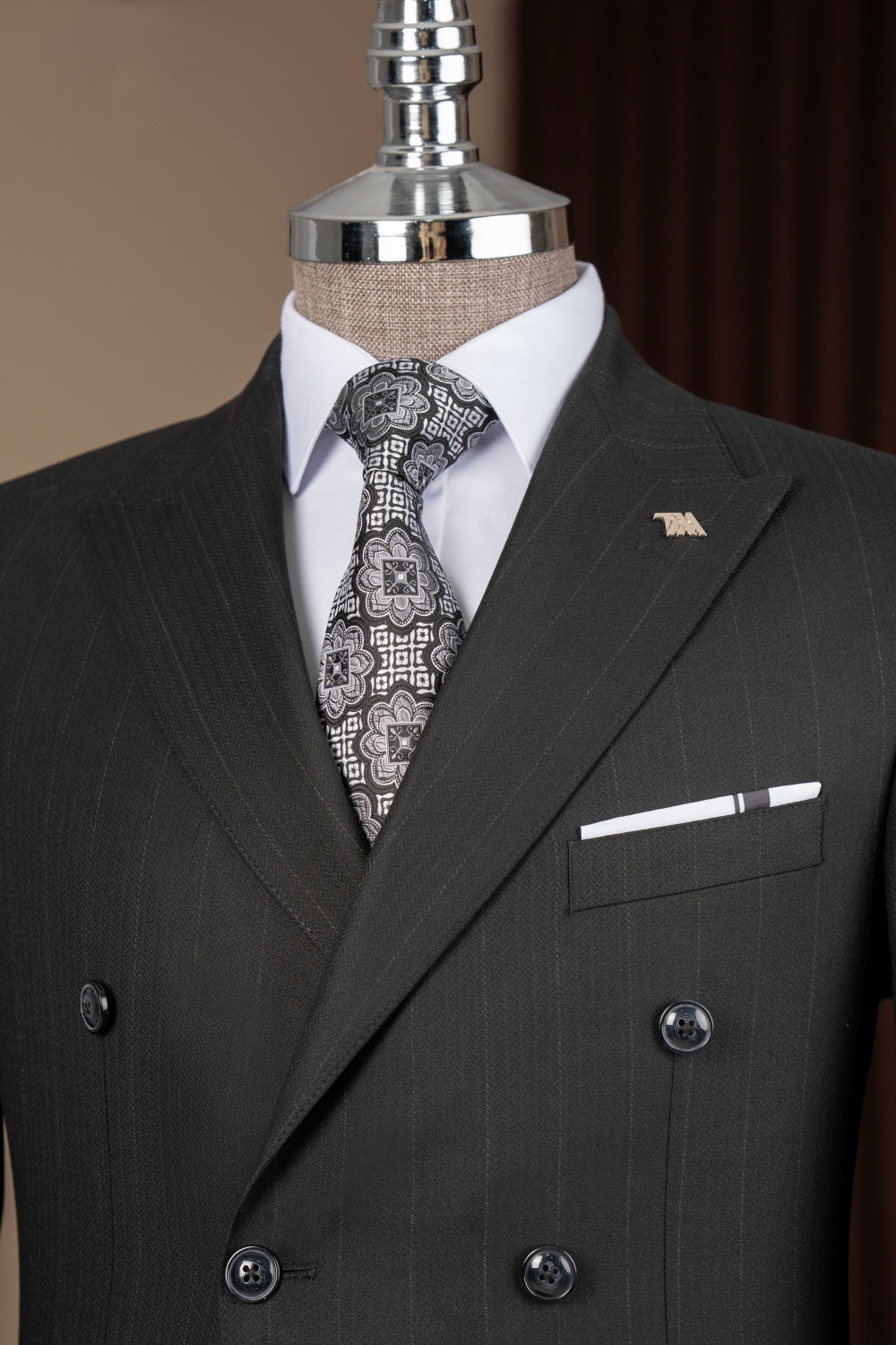 Classic Black Striped Double Breasted 2 Flap Pockets Men Suit