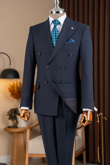 Dark Navy Double Breasted Peak Lapel Men Suits