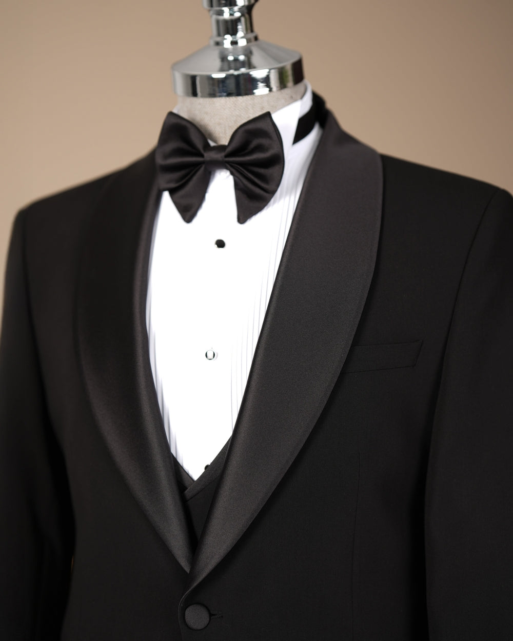 Black 3-Pieces Shawl Lapel One Button Wedding Tuxedos