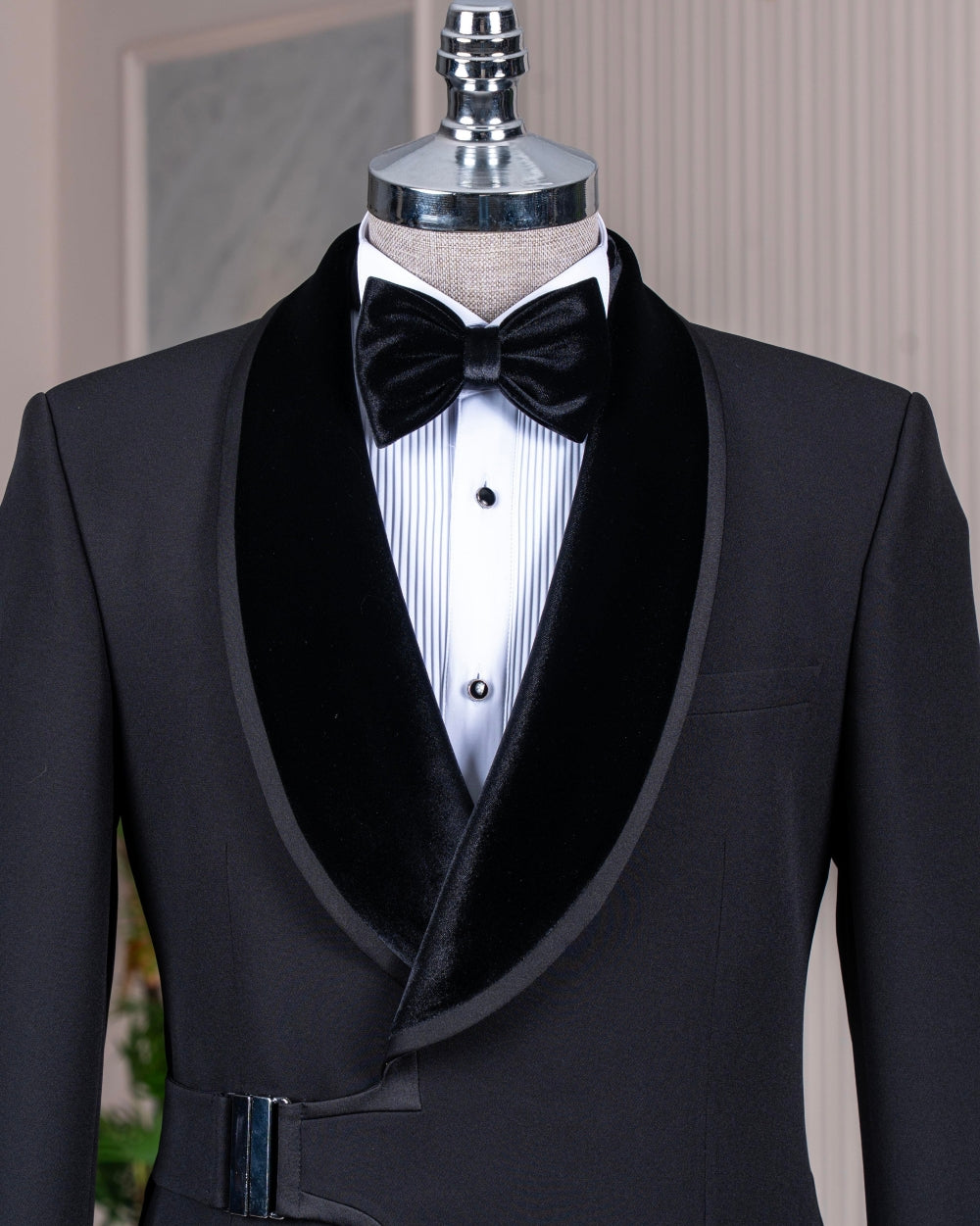 Fashion Black Velvet Lapel Wedding Men Suits with Silver Buckle