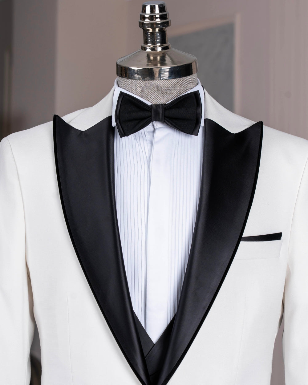 White 3 Pieces One Button Wedding Suits with Black Vest