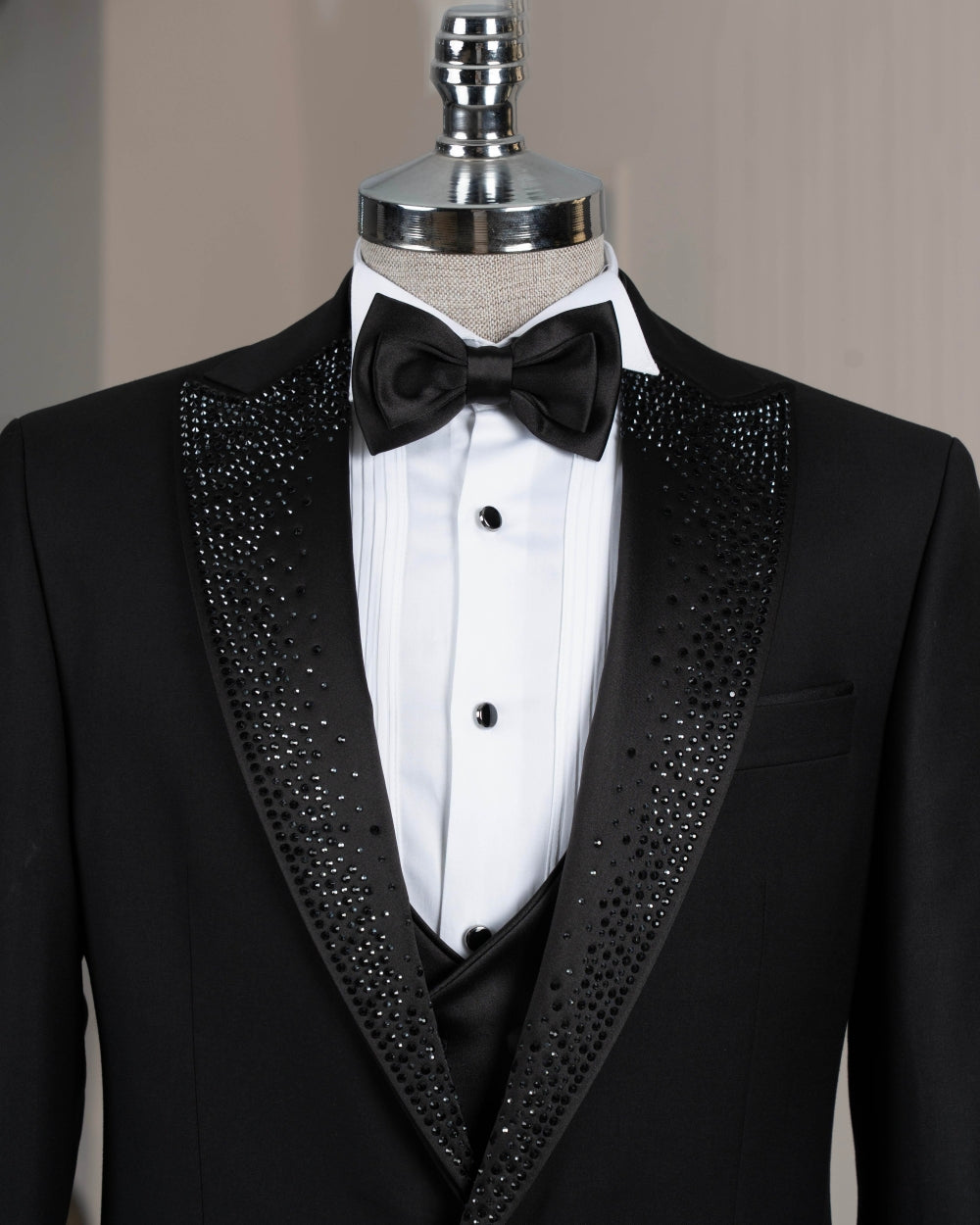 Bling Black 3 Pieces Close Fitting Men Suits with Beadings