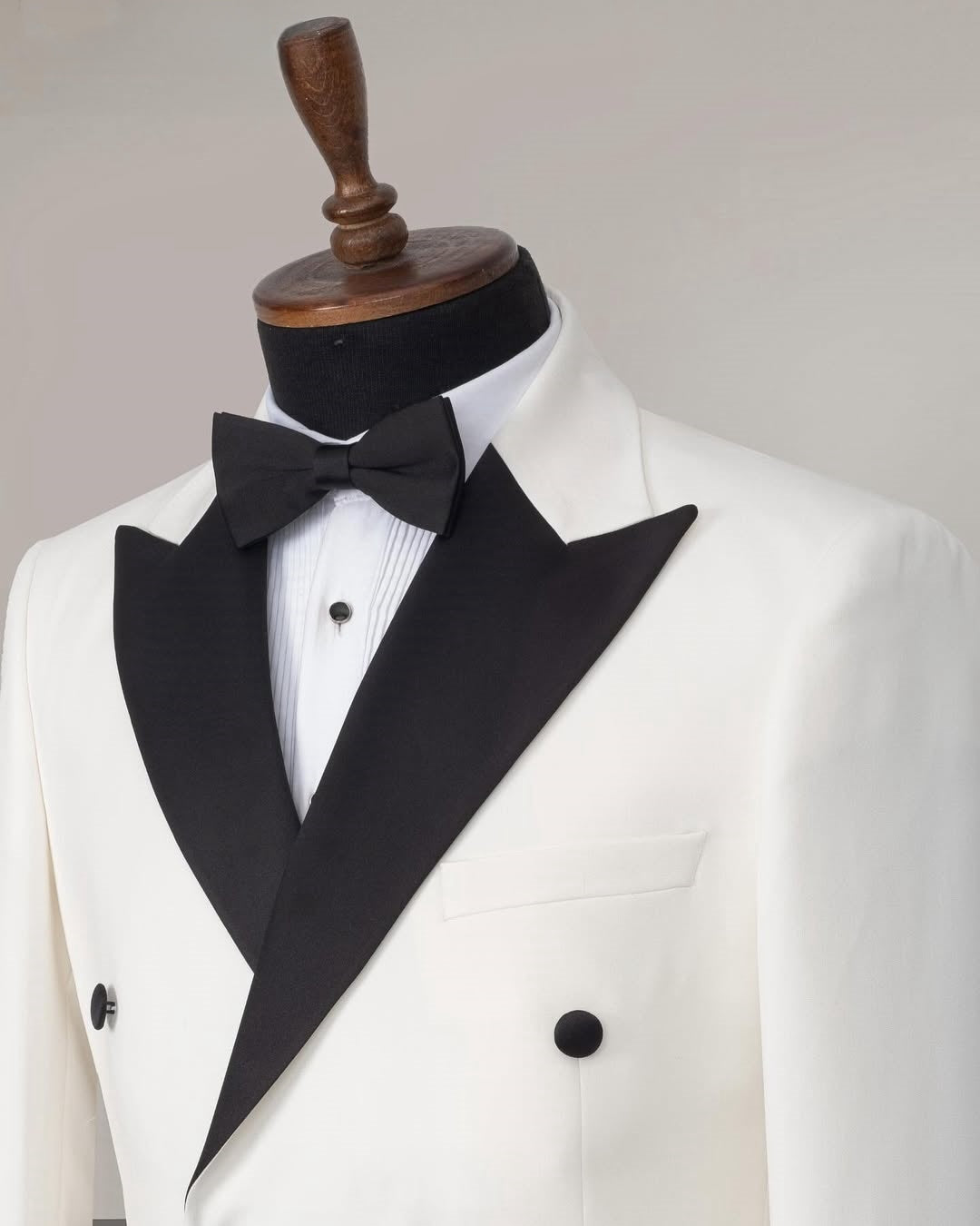 Double Breasted Black Satin Peak Lapel White Wedding Groom Suit