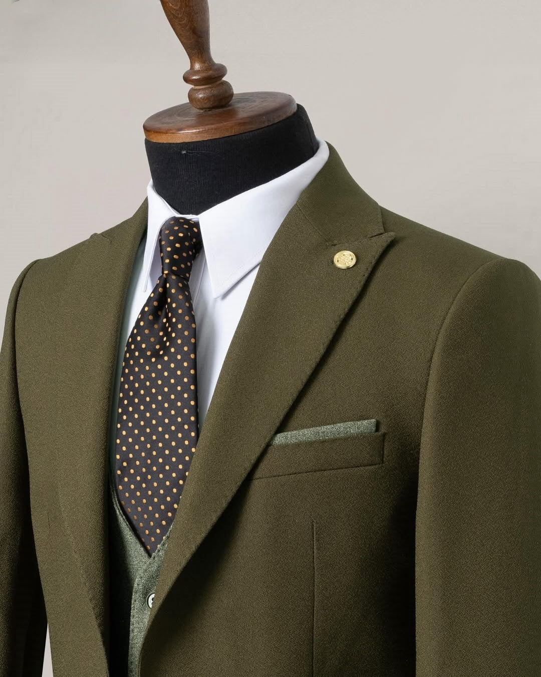 Fashion 3 Piece Olive Green Men's Business Suit with Waistcoat
