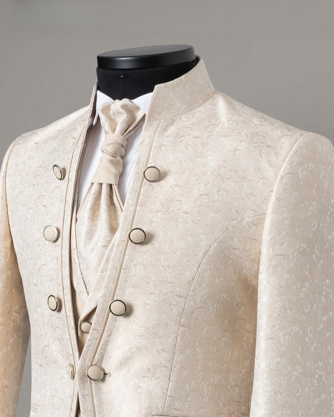 Retro 3 Piece Champagne Jacquard Men's Wedding Tuxedo