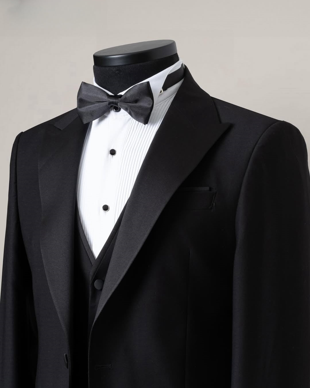 Classic 3 Piece Black Wedding Suit with Satin Lapel
