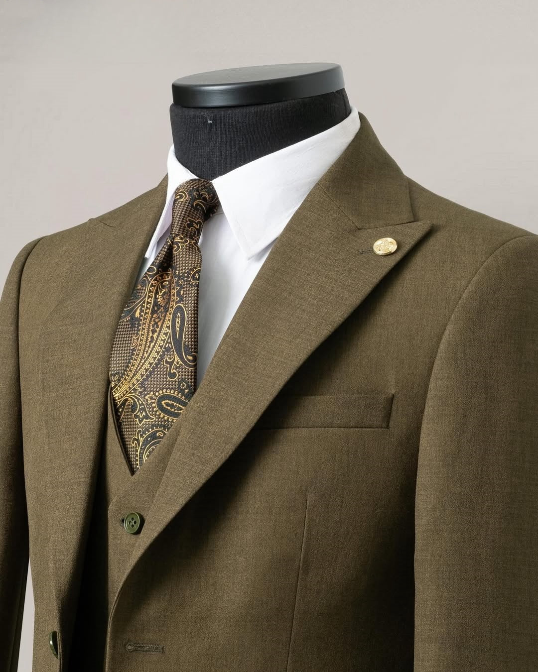 Traditional 3 Piece Olive Green Business Suit with Waistcoat
