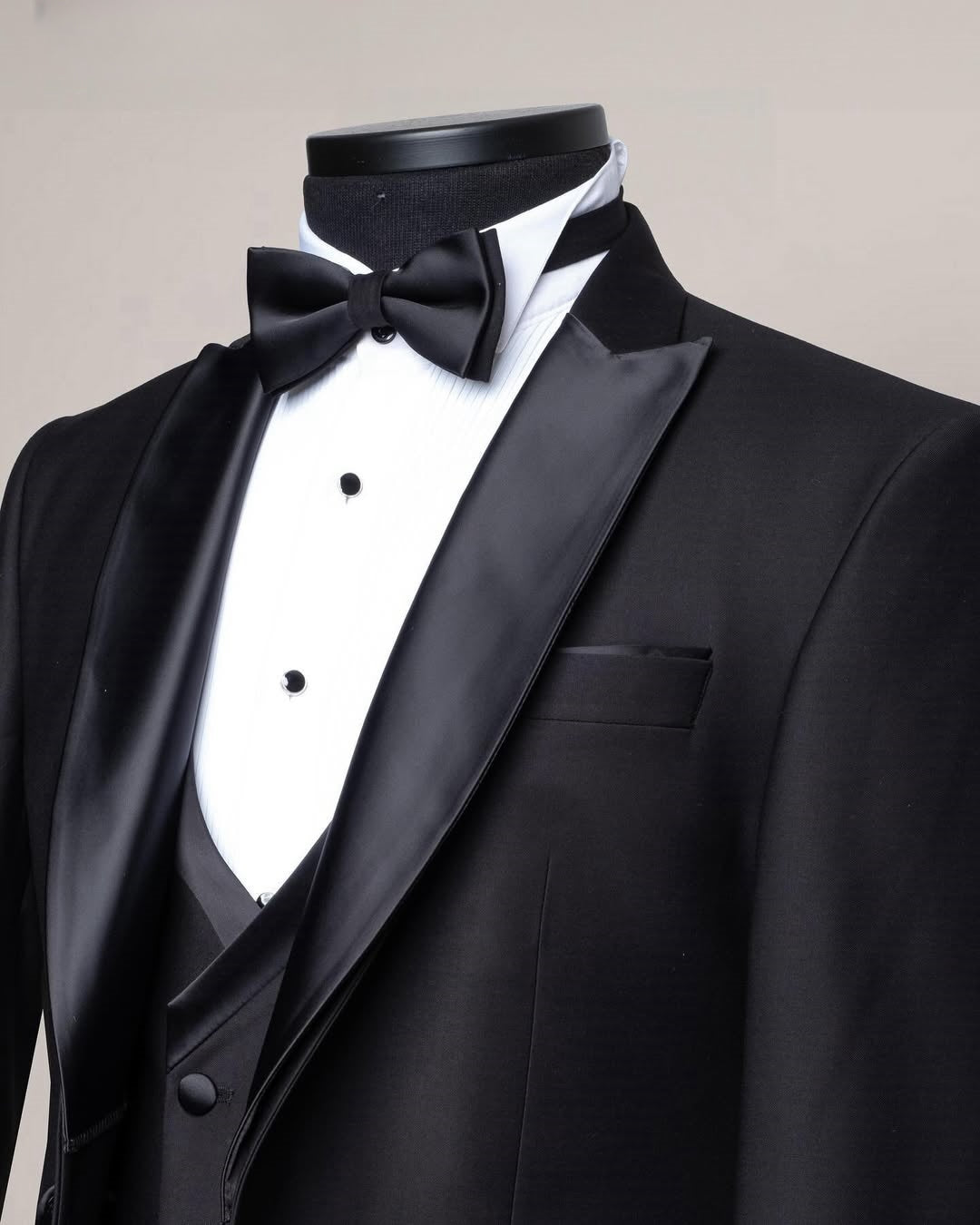 Sophisticated Satin Lapel 3 Piece Black Wedding Groom Suit