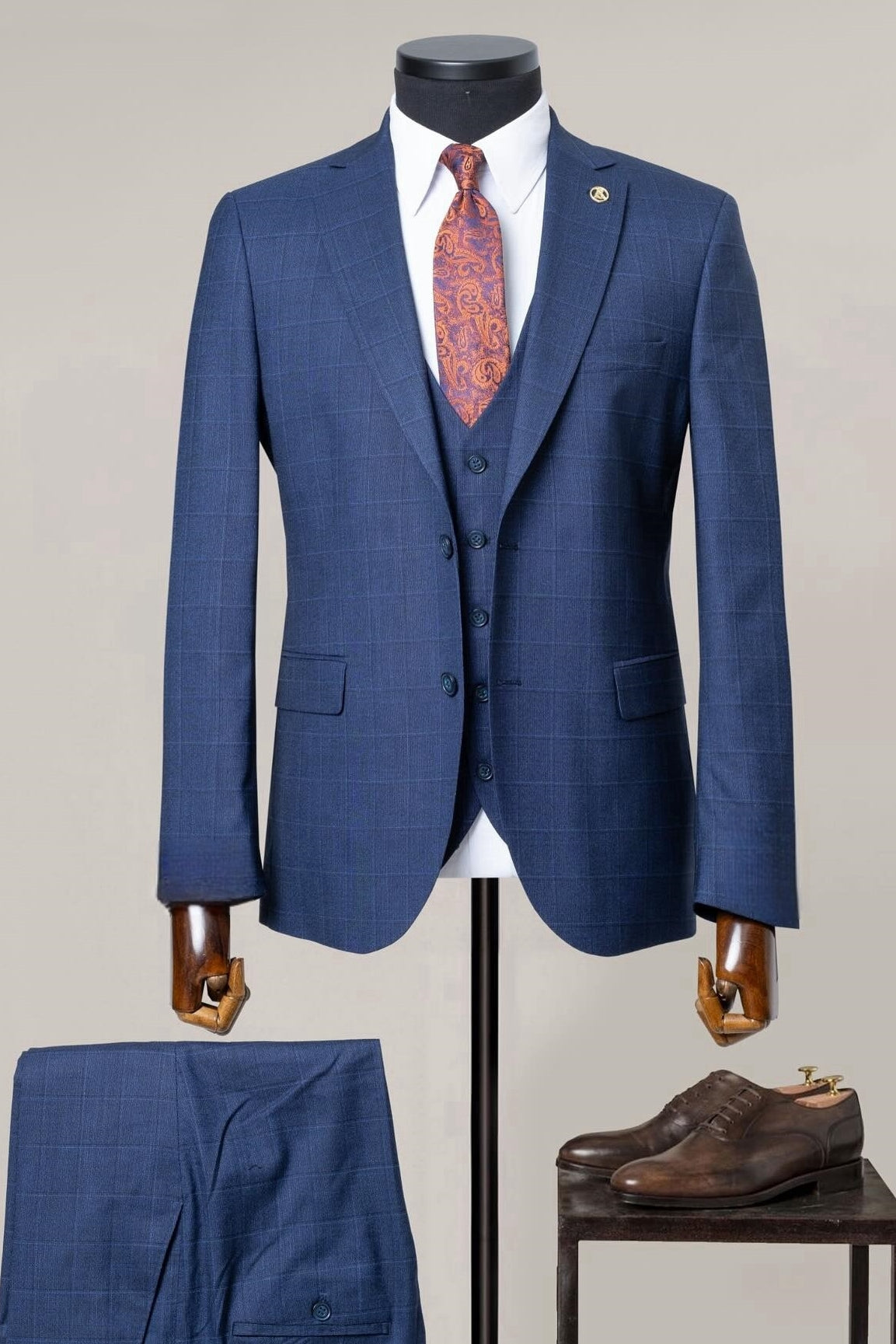 Classic Navy Blue Notched Lapel Plaid Men Suits for Business