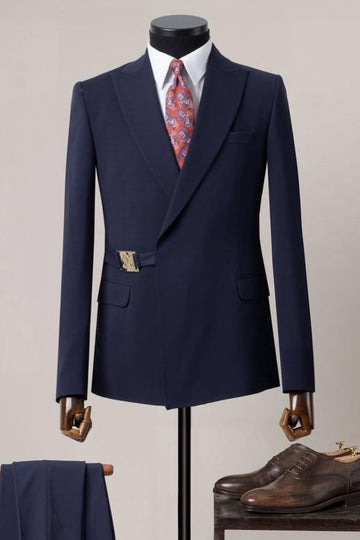 Dark Navy Peaked Lapel Prom Suit with Gold Buckle