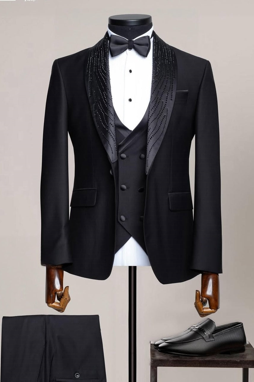 Sparkly Black Shawl Lapel Three Pieces Wedding Suits with Beadings