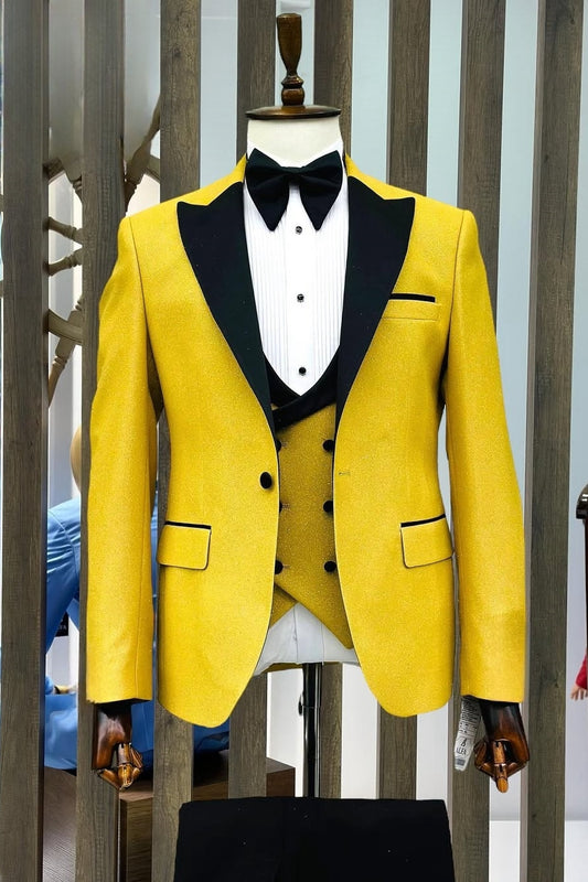 Hot Yellow Three Pieces Prom Suits with Silk Lapel
