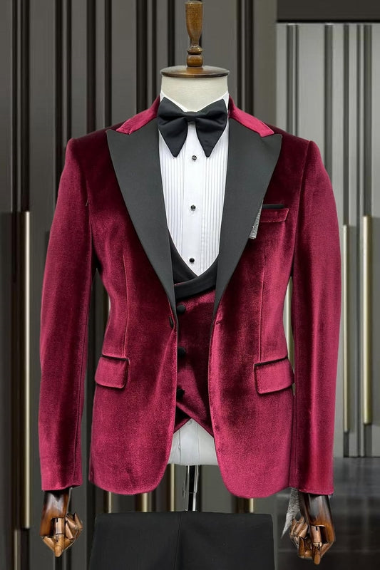 Red Velvet 3 Pieces Close Fitting Prom Suits for Men